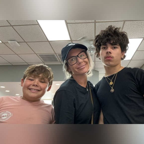 💕Meet your Posher, Ashlea💕 - Picture 6 of 12